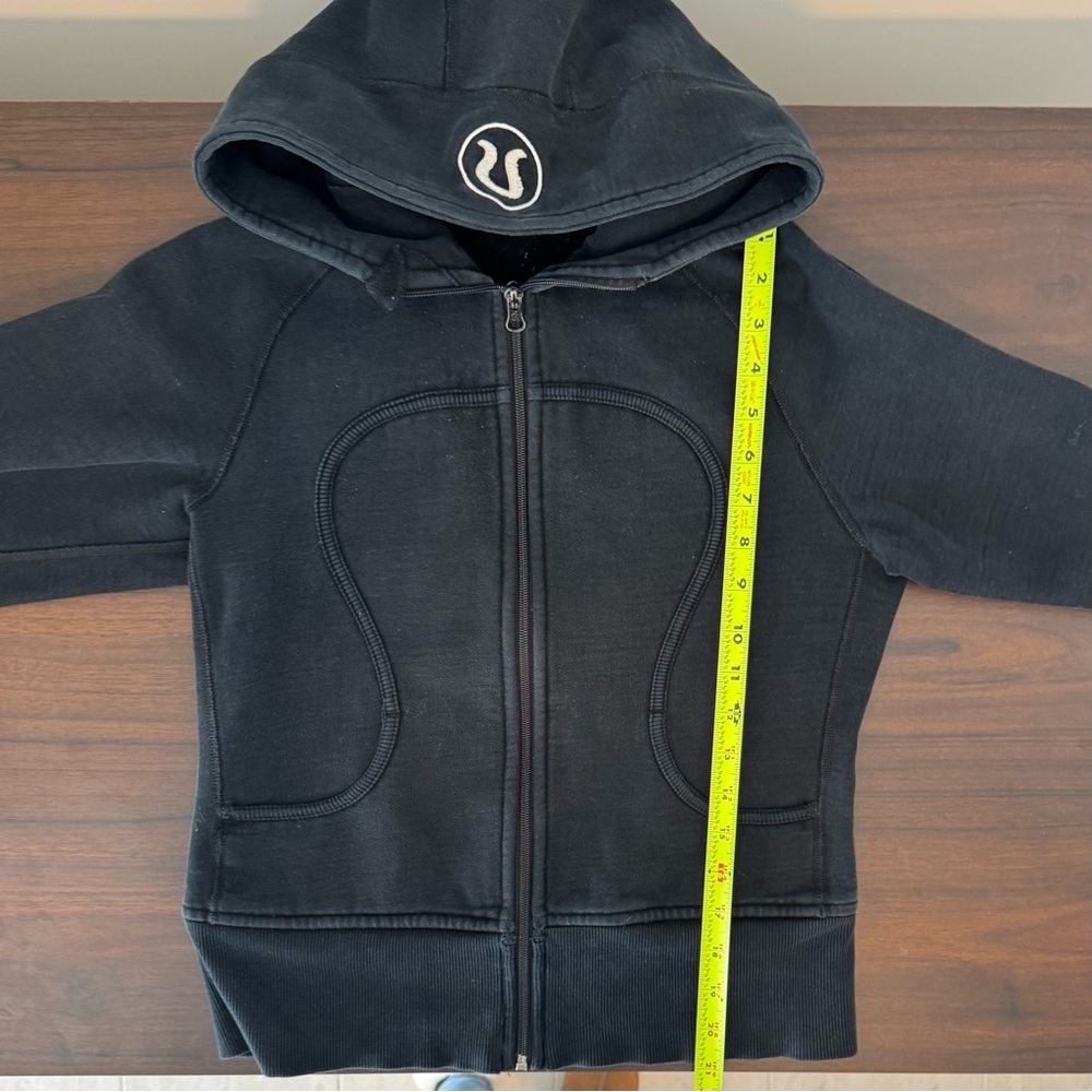 Lululemon - Black Zip-Up Hoodie - Picture 6 of 7
